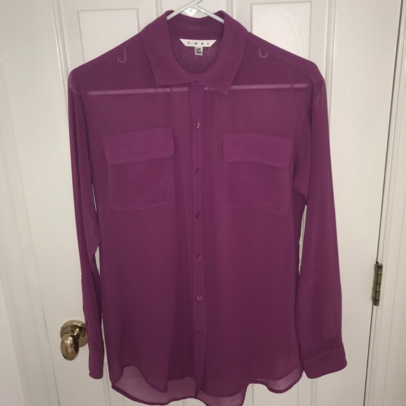 CAbi Blouse. Pair with white tank & white jeans - Picture 3 of 3